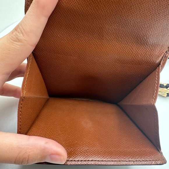 Louis Vuitton Monogram Elise Wallet - Picture 4 of 16